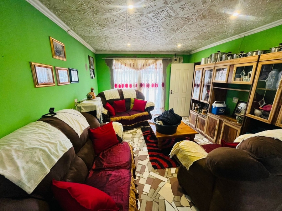 2 Bedroom Property for Sale in Bloemside 5 Free State